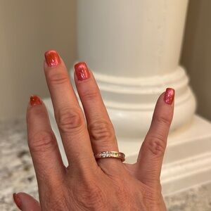 Elegant Gold Band Ring